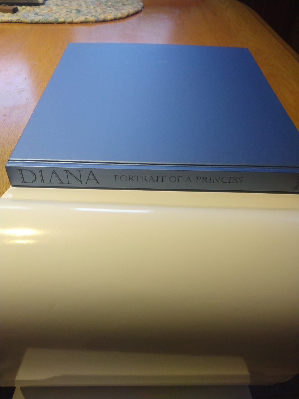 Diana Portrait of a Princess Hardcover Art Book - Purple & Blue Cover - Picture 13 of 15